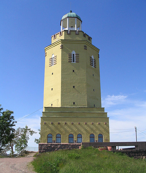 Haukkavuoren näkötorni rakennettiin vesitorniksi. (kuva: Kymi CC-BY)