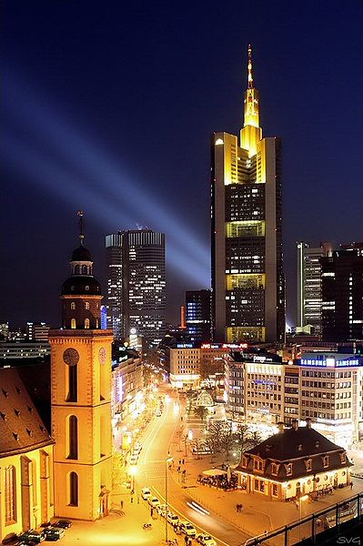Hauptwache samannimisine taloineen.