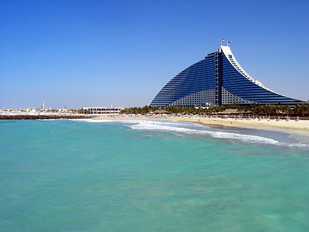 Jumeirah Beachin rannat sopivat kaikenikäisille. (kuva: Bryan Allison CC-SA) Jumeirah Beachin rannat sopivat kaikenikäisille. (kuva: Bryan Allison CC-SA)