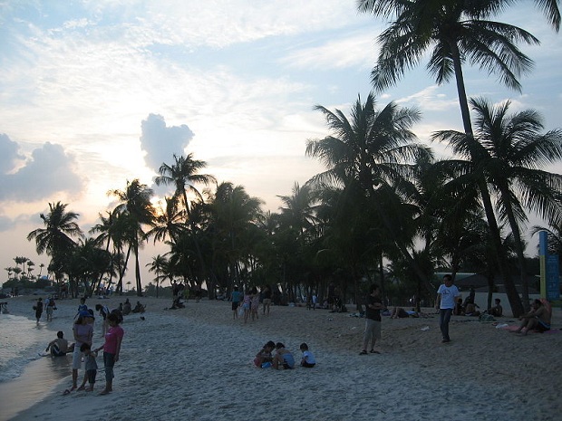 Siloso Beach sijaitsee Sentosa Islandilla. (kuva: Terence Ong CC-SA)