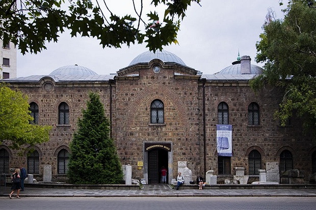 Sofian arkeologinen museo toimii entisessä moskeijassa. (kuva: Ann Wuyts CC-BY) Sofian arkeologinen museo toimii entisessä moskeijassa. (kuva: Ann Wuyts CC-BY)