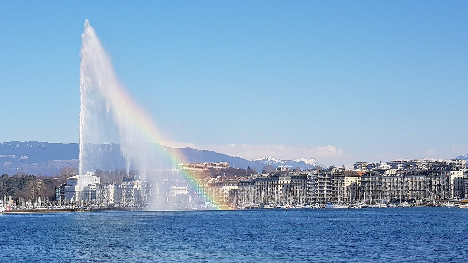 Geneve matkaopas: Jet d’Eau, CERN ja järviretket