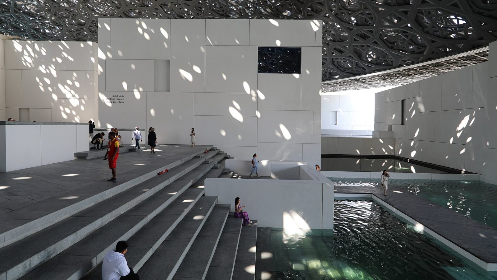 Abu Dhabi matkaopas: moskeija, Louvre, Yasin saari ja missä asua