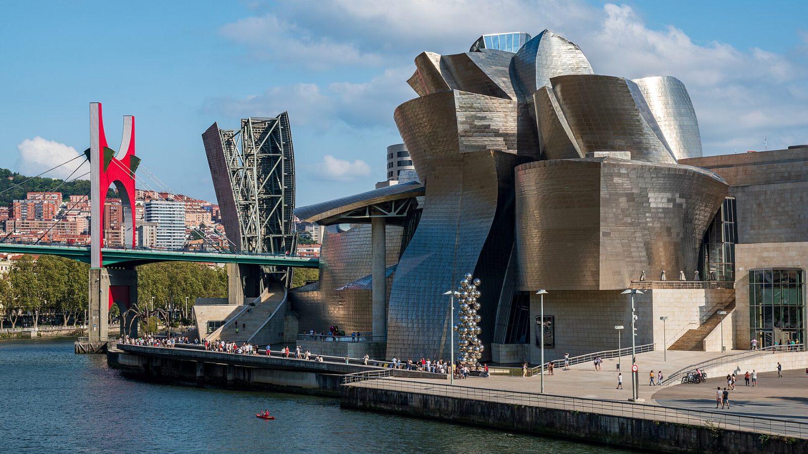 Bilbao matkaopas: Guggenheim, vanhakaupunki, pintxot ja retket