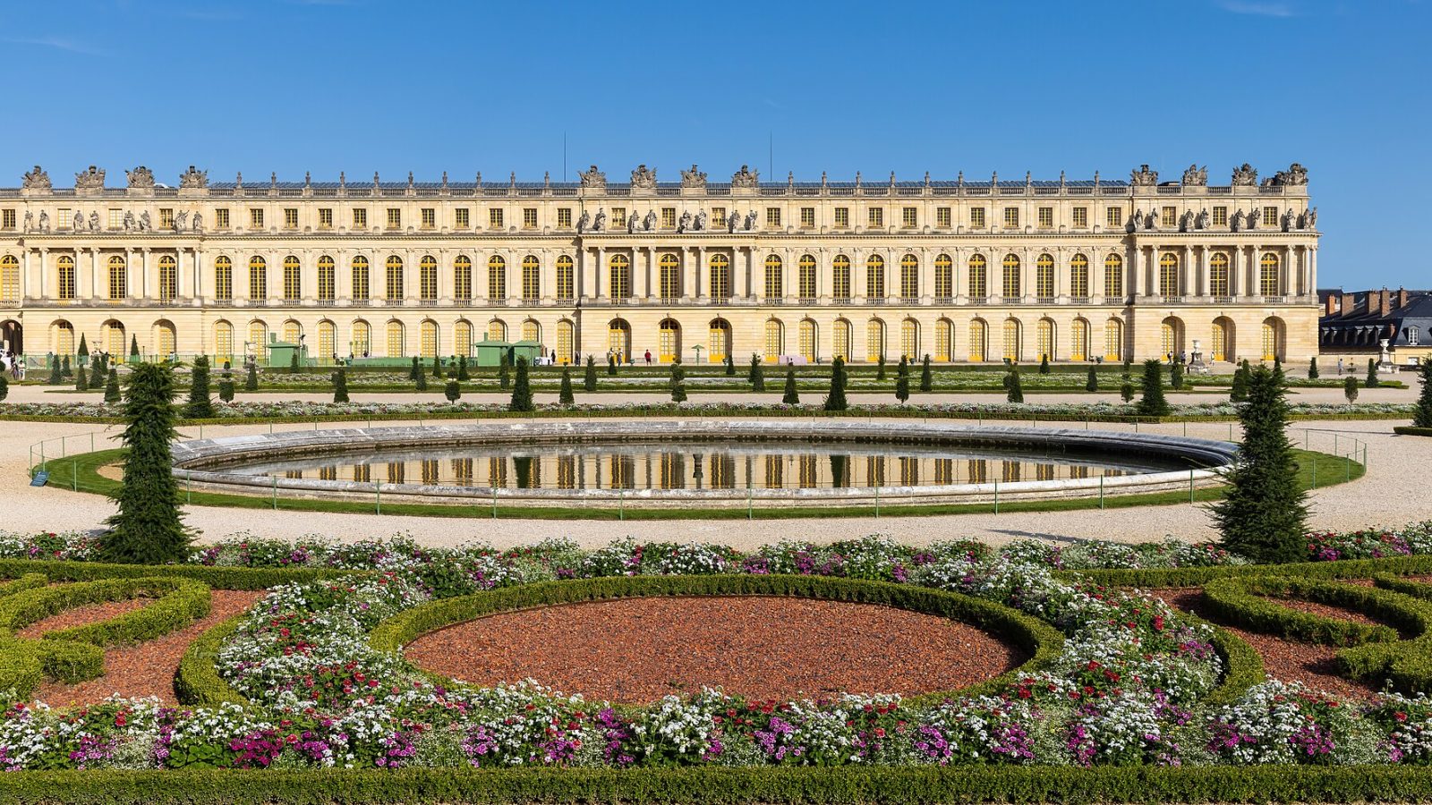 Versailles: linna, puutarhat, liput ja matka Pariisista