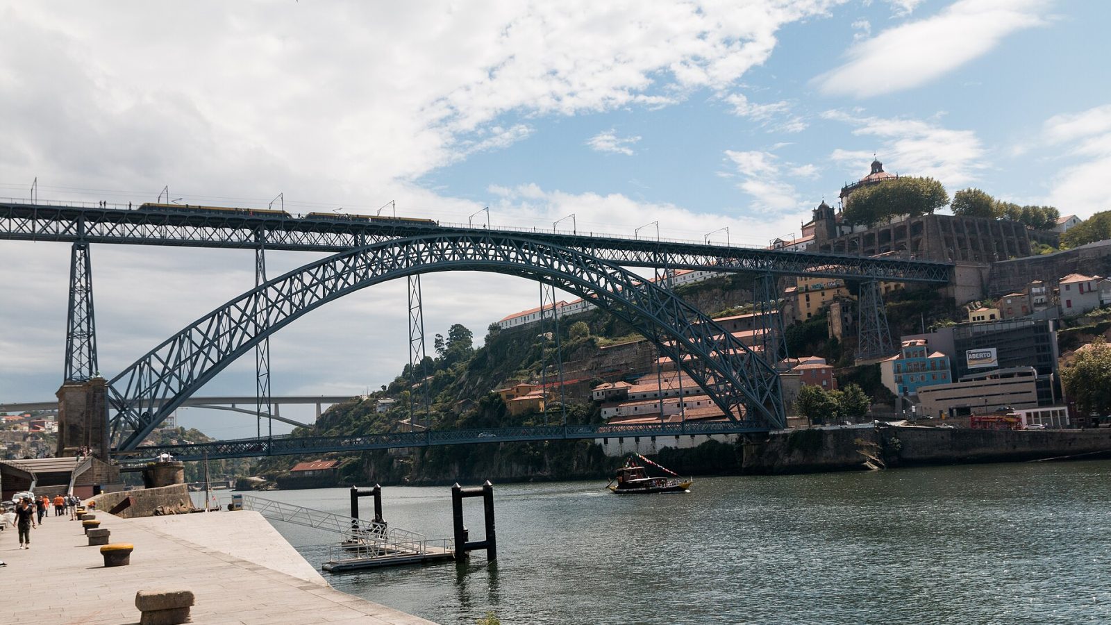 Lissabon vai Porto? Vertailu: nähtävyydet, sää, lennot ja hinnat