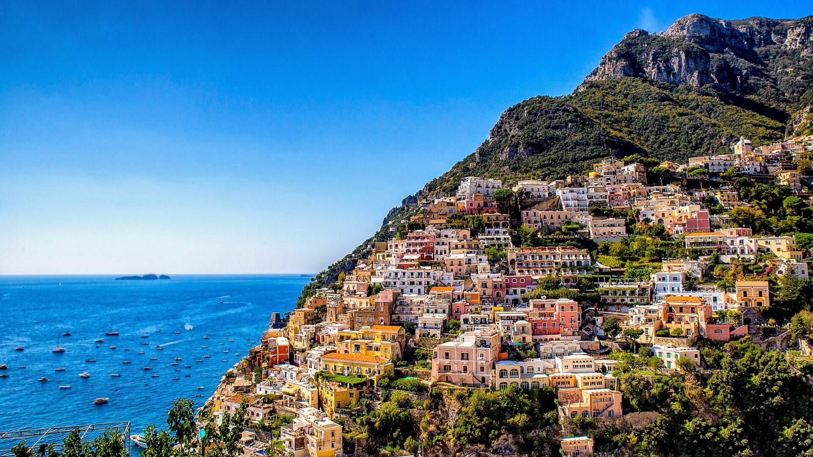 Amalfin rannikko matkaopas: Positano, Amalfi, Ravello ja vaellukset