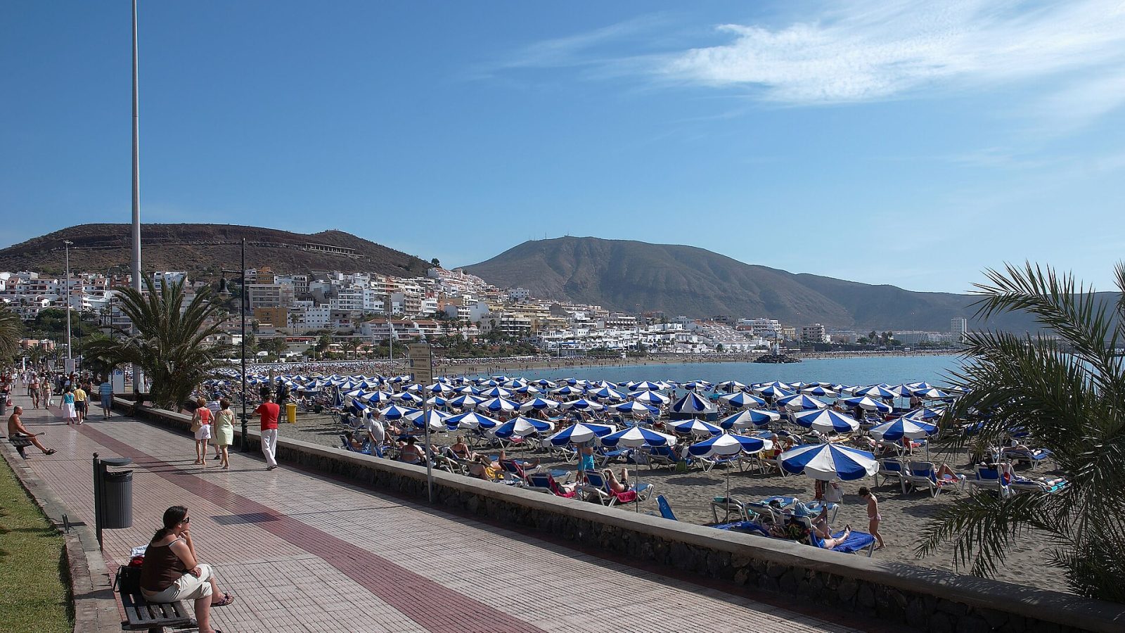 Los Cristianos matkaopas: rannat, lautat La Gomeralle ja talvehtiminen