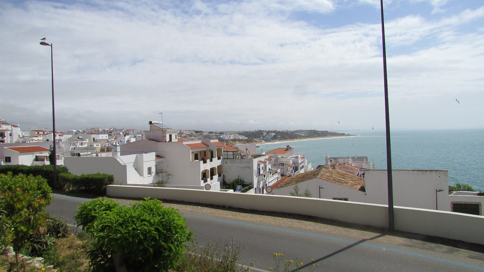 Albufeira matkaopas: rannat, vanhakaupunki ja missä asua