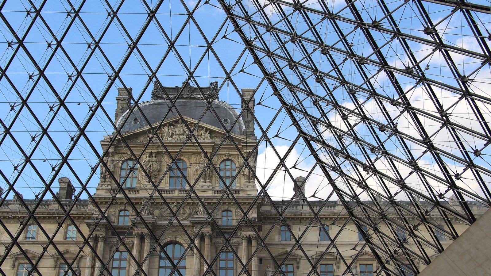 Louvre: liput, Mona Lisa ja vinkit museovierailuun