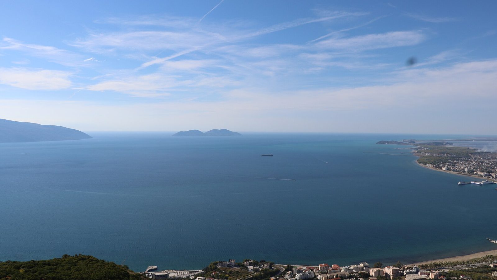 Vlorë matkaopas: Lungomare, rannat ja Karaburunin niemimaa