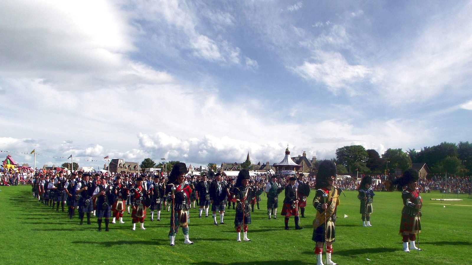 Highland Games – Skotlannin ylämaan kisat ja Braemar Gathering