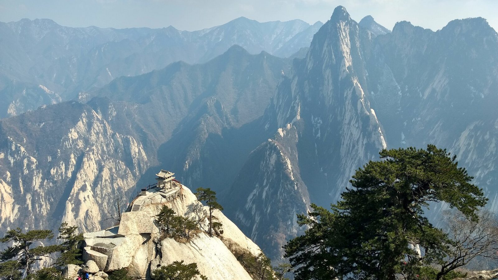 Hua Shan – Kiinan pyhä vuori ja kuuluisa lankkupolku