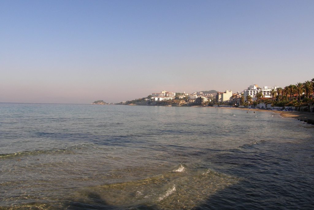 Kadınlar Denizi eli Ladies Beach Kuşadasın eteläpuolella