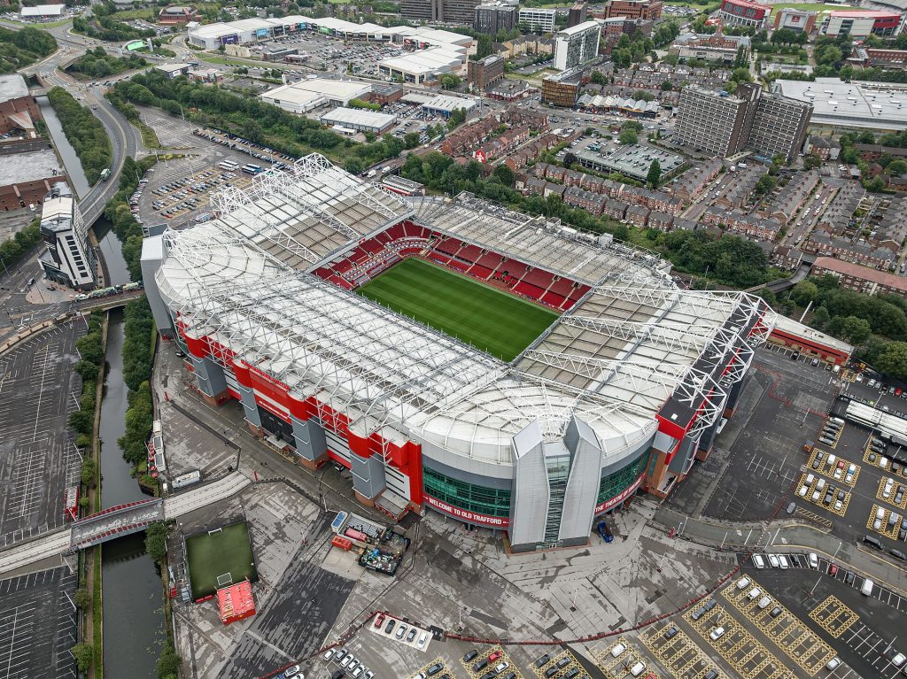 Old Trafford -jalkapallostadion ilmasta kuvattuna