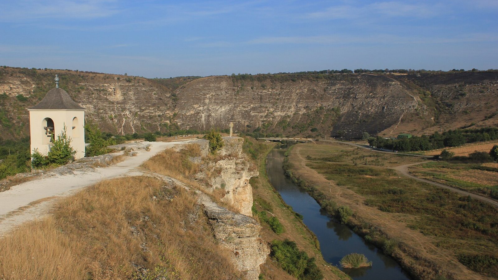 Moldova matkaopas: Chișinău, viinikellarit ja Orheiul Vechi