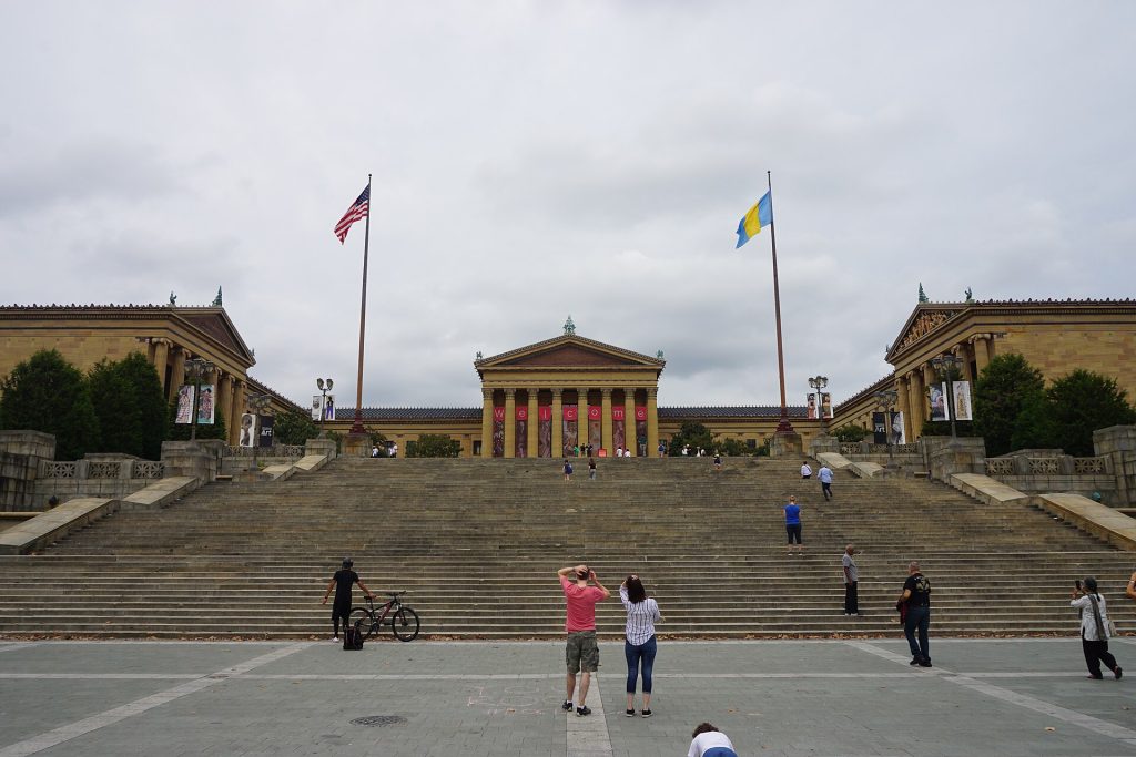 Philadelphia Museum of Art ja sen edustan Rocky-portaat
