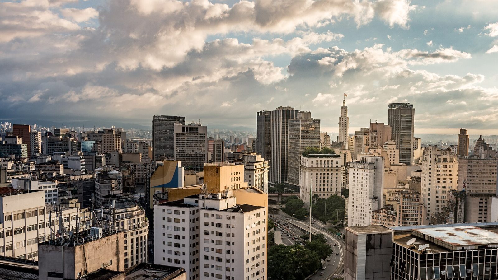 São Paulo matkaopas: nähtävyydet, ruoka ja vinkit