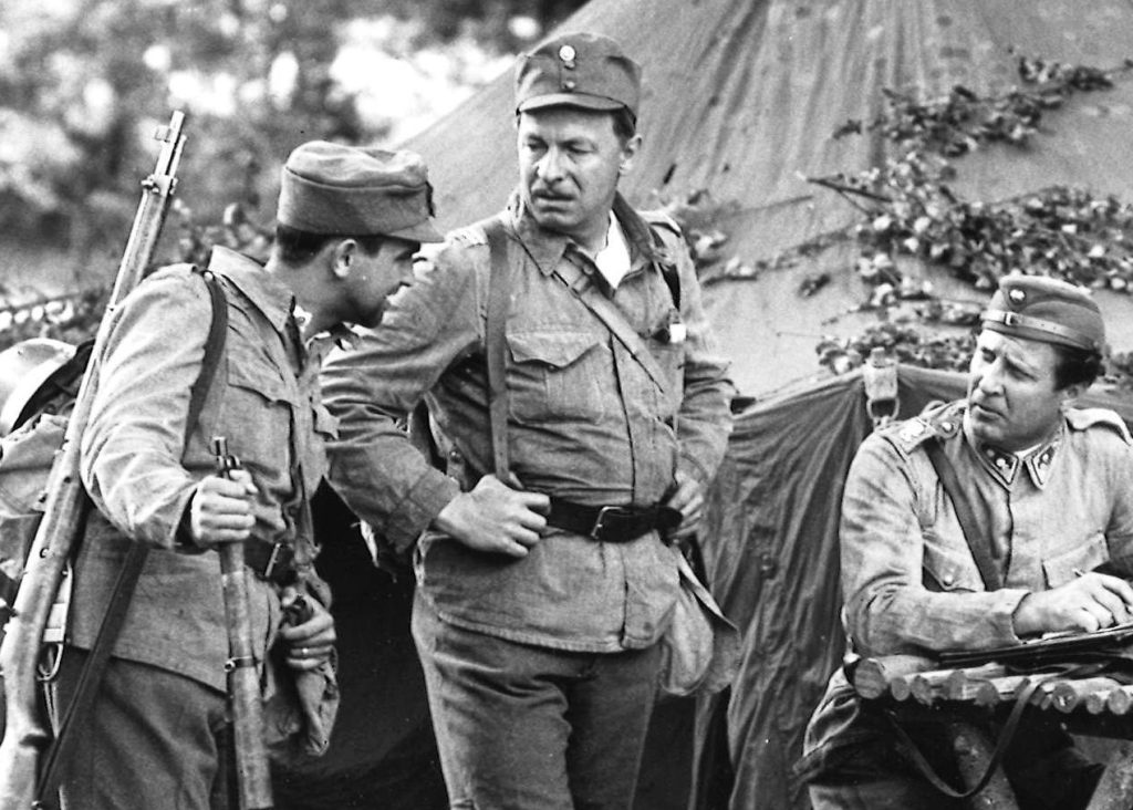 Tuntematon sotilas -näytelmän esitys Pyynikin kesäteatterissa vuonna 1964